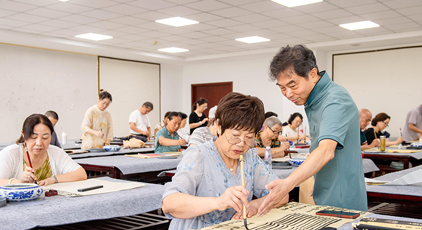 老年大学助力“老有所学”